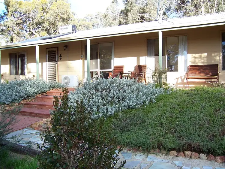 212 Carlin Road, Bakers Hill WA 6562