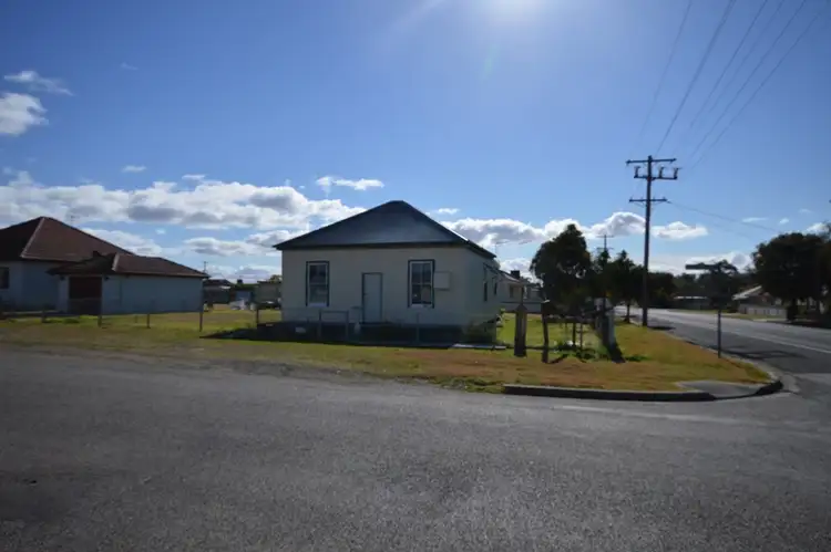 2 Melton Avenue, Cessnock NSW 2325