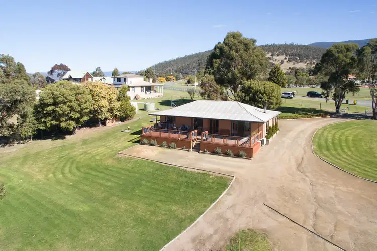 9 Sunrise Avenue, Dromedary TAS 7030