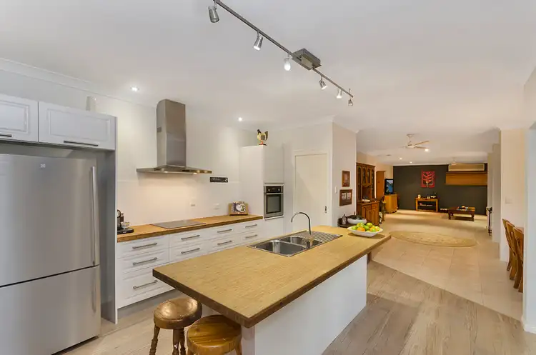 3 Oldenburg Place, Kelso QLD 4815