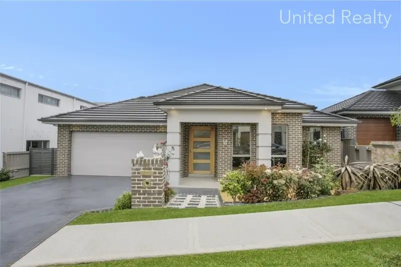 Main view of Homely house listing, 8 Wixstead Avenue, Elizabeth Hills NSW 2171
