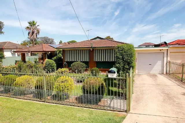 13 Margaret Street, Minto NSW 2566