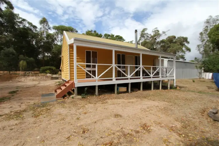 56 Louise Court, Haddon VIC 3351
