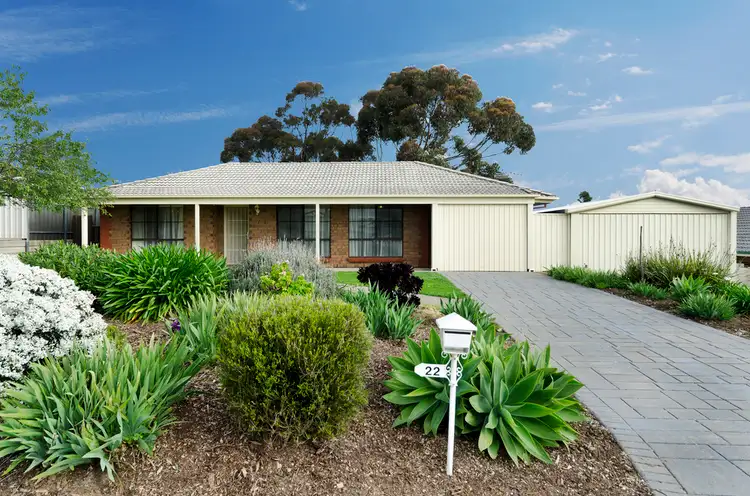 22 Equestrian Drive, Woodcroft SA 5162