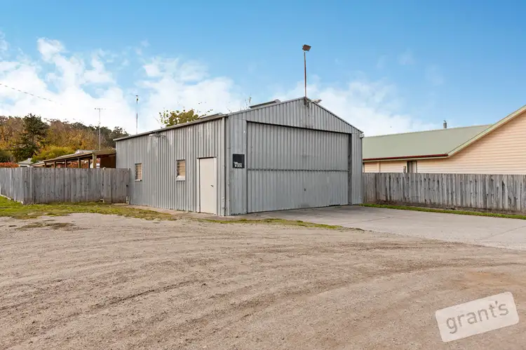 48 Railway Avenue, Tynong VIC 3813