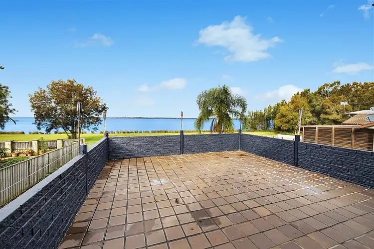 279 Lakedge Avenue, Berkeley Vale NSW 2261