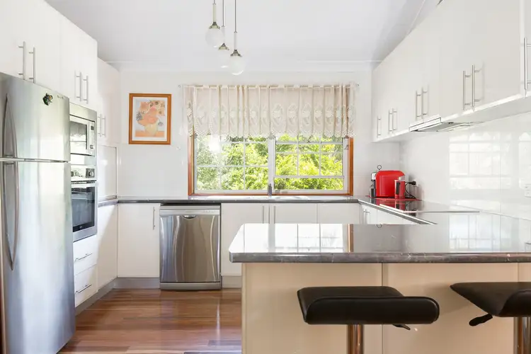 6 Staff Road, Cordeaux Heights NSW 2526