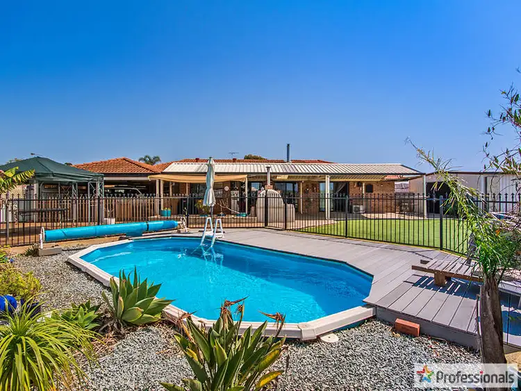Second view of Homely house listing, 8 Rutherford Square, Orelia WA 6167