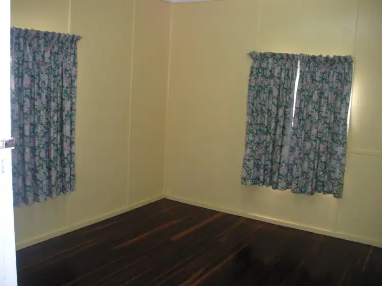 Seventh view of Homely house listing, 4 Flinders Close, Lammermoor QLD 4703