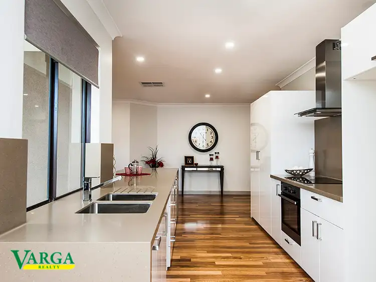 Sixth view of Homely house listing, 2 Arreton Close, Willetton WA 6155