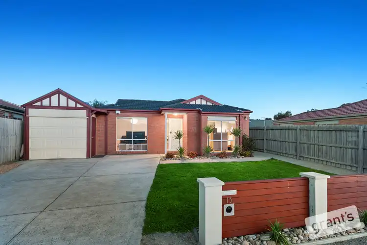 15 Nandaly Place, Cranbourne West VIC 3977