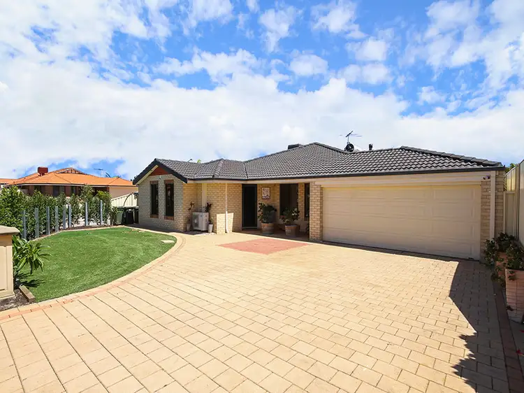 49 SELKIRK DRIVE, Kinross WA 6028
