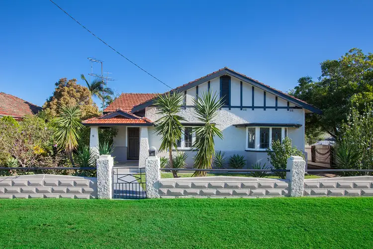 8 George Street, Telarah NSW 2320
