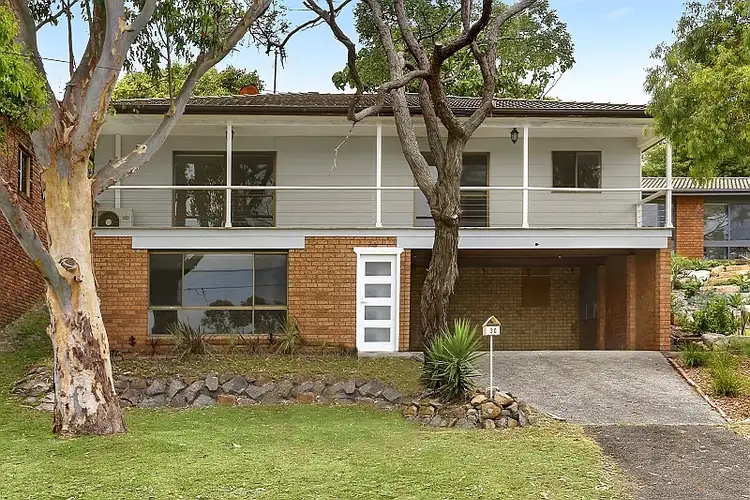 30 Masefield Avenue, Bateau Bay NSW 2261