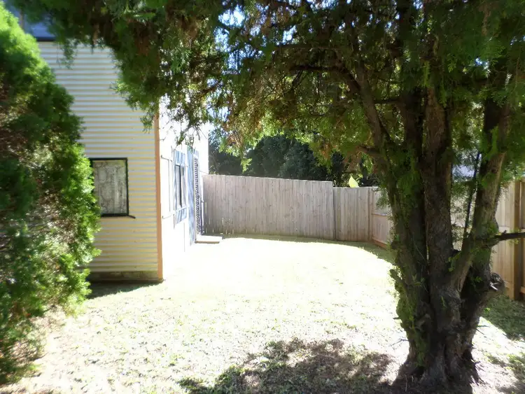 5 HAMILTON PARADE, Macleay Island QLD 4184