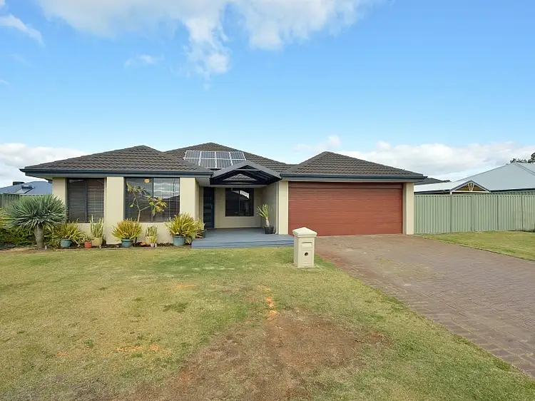 4 Goldseeker Loop, Ravenswood WA 6208