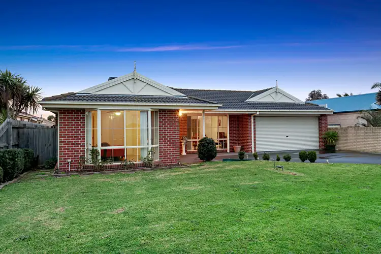 2 Lisa Beth Mews, Skye VIC 3977