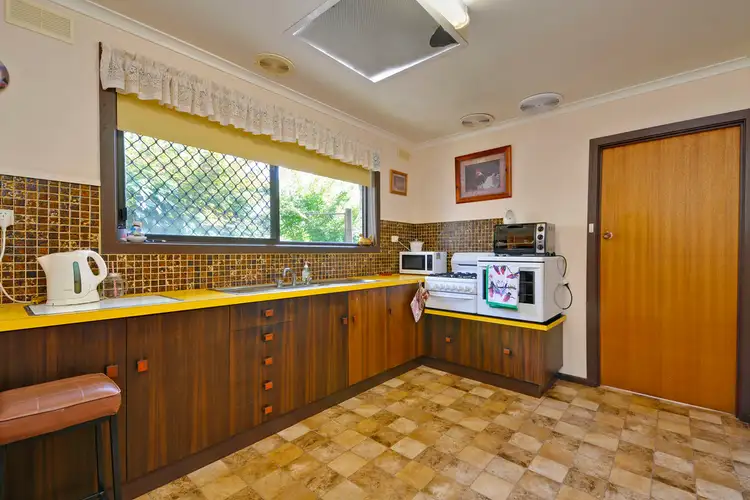 Sixth view of Homely house listing, 6 Avro Court, Moe VIC 3825