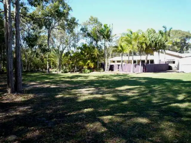 8 Verden Drive, Urangan QLD 4655