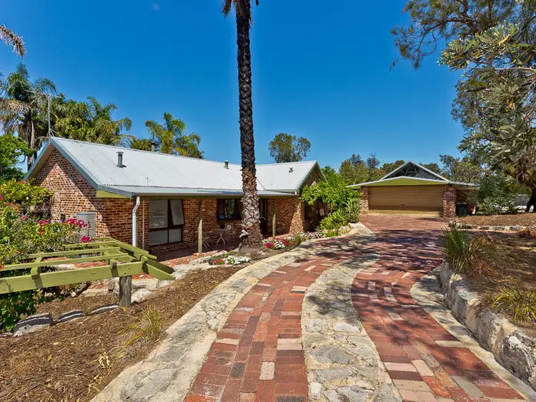 643 Lyon Road, Wandi WA 6167