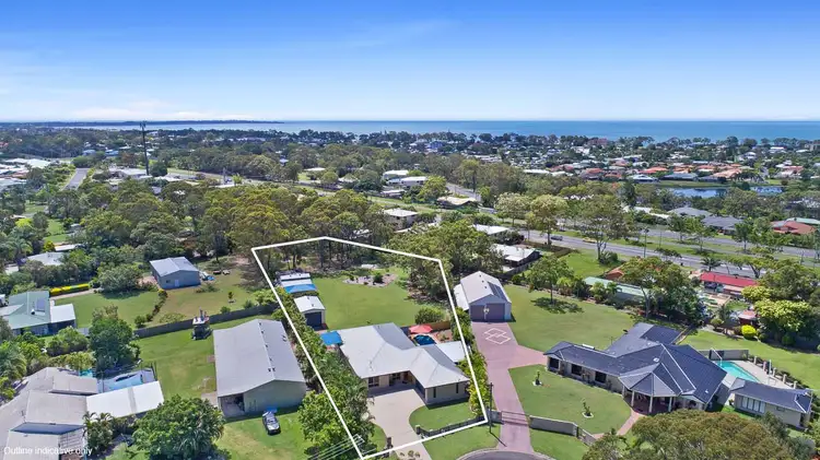 8 Cattleya Court, Urangan QLD 4655
