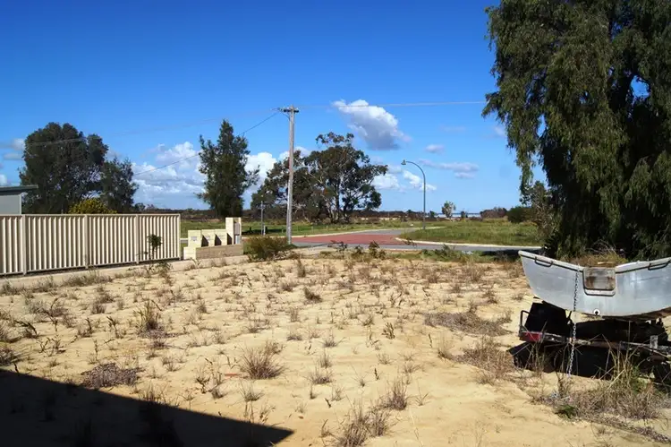 23A Nairn Rd, Coodanup WA 6210