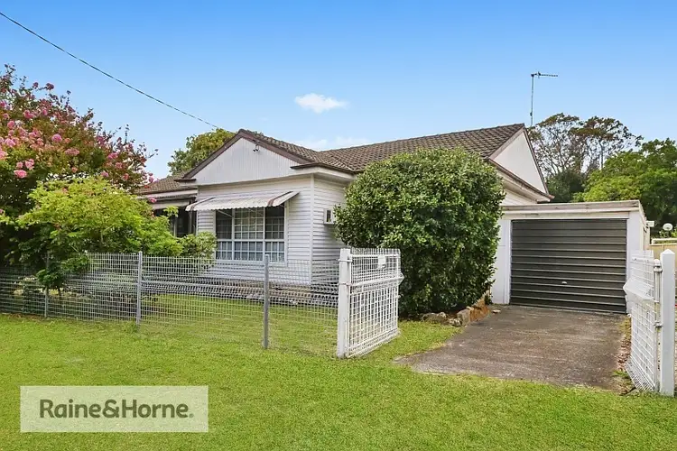 2 Station Street, Woy Woy NSW 2256