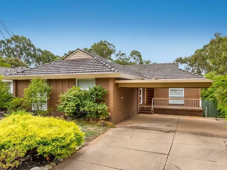 85 Hinkler Road East, Glen Waverley VIC 3150