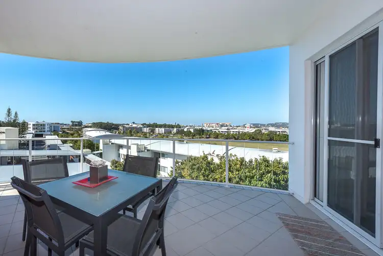 81/98 University Drive