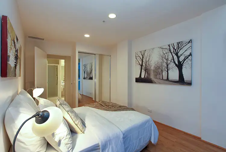 Fifth view of Homely apartment listing, 82,604 St Kilda Road, Melbourne VIC 3004