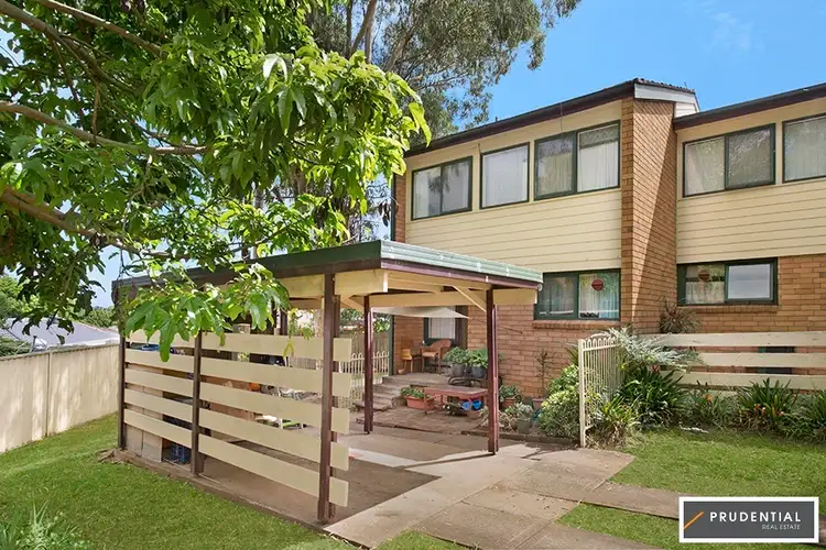 1/15 Brushbox Place, Bradbury NSW 2560