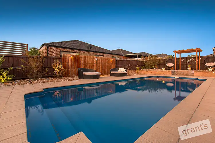 Fifth view of Homely house listing, 10 Marbelia Drive, Berwick VIC 3806