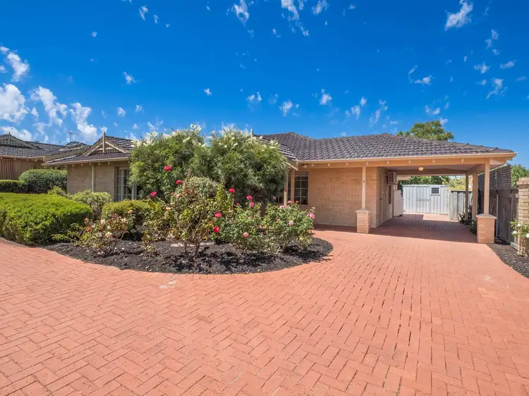 3/5 Brooks Street, Kalamunda WA 6076