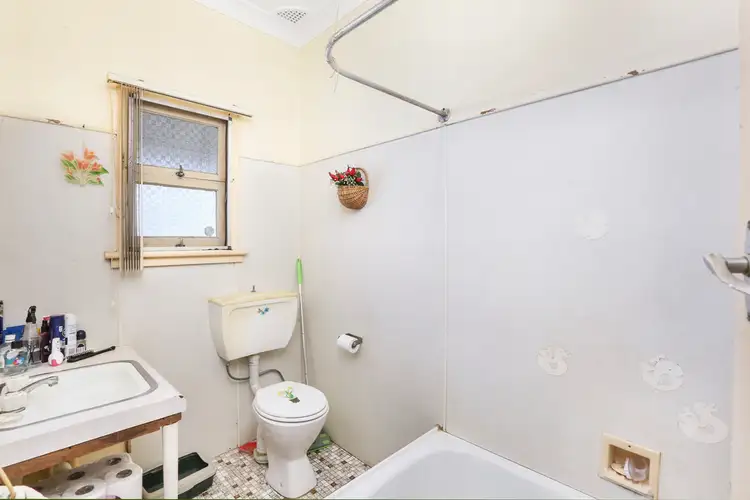 Fifth view of Homely house listing, 24 South Street, Killarney Vale NSW 2261