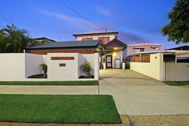 218 Prince Edward Parade, Scarborough QLD 4020