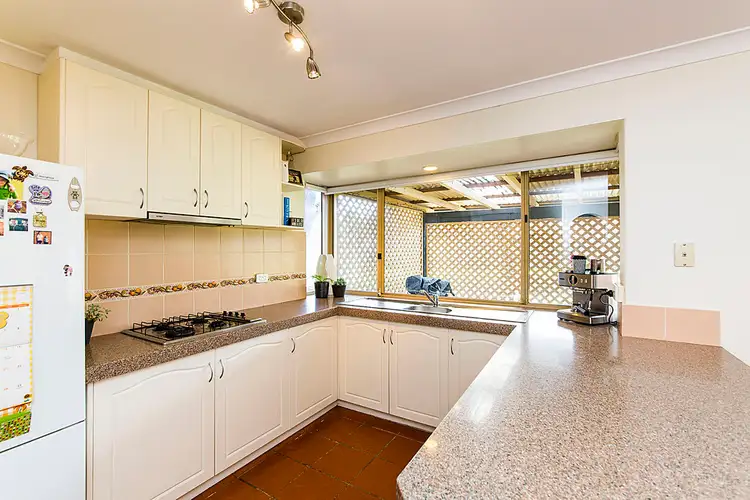 Sixth view of Homely house listing, 10 Micrometer Place, Mullaloo WA 6027