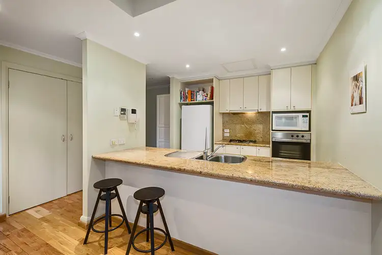Fourth view of Homely apartment listing, 21/6 Christine Crescent, Richmond VIC 3121
