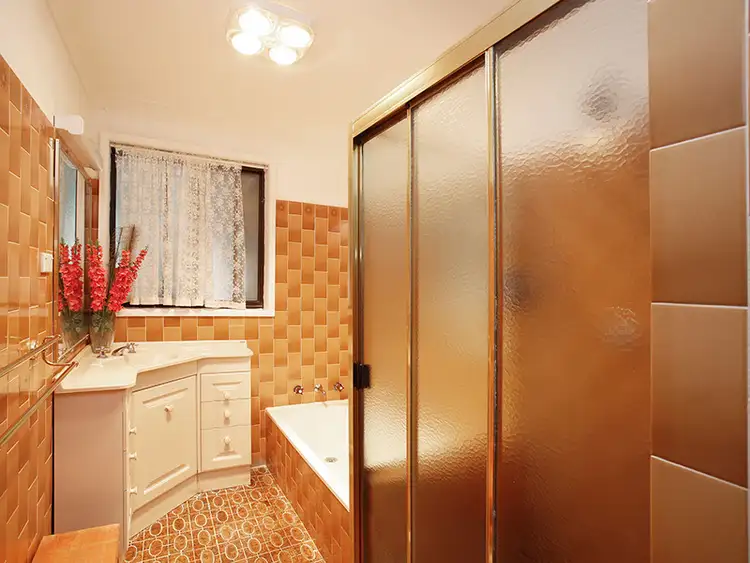 Sixth view of Homely house listing, 2 Beaconsfield Road, Moss Vale NSW 2577