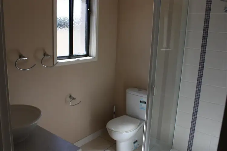Sixth view of Homely townhouse listing, 1 / 28 Saville Street, Emerald QLD 4720