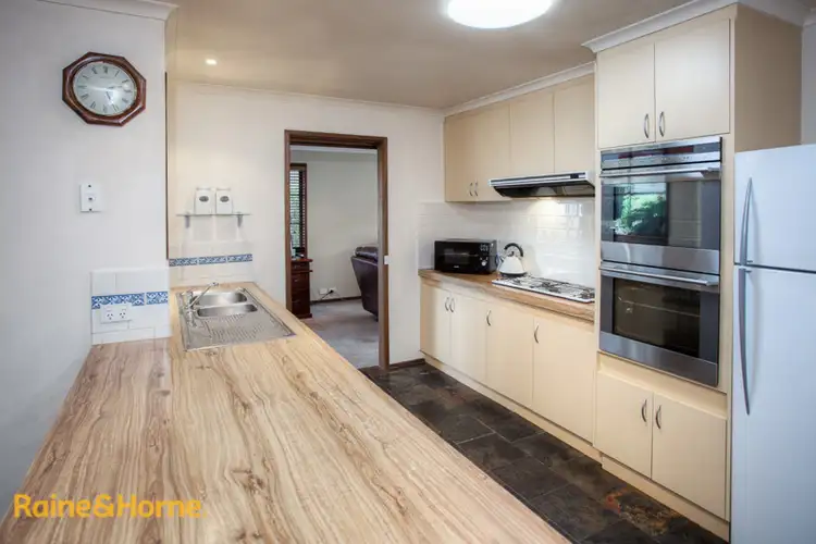 Sixth view of Homely house listing, 8 Gibson Court, Sunbury VIC 3429