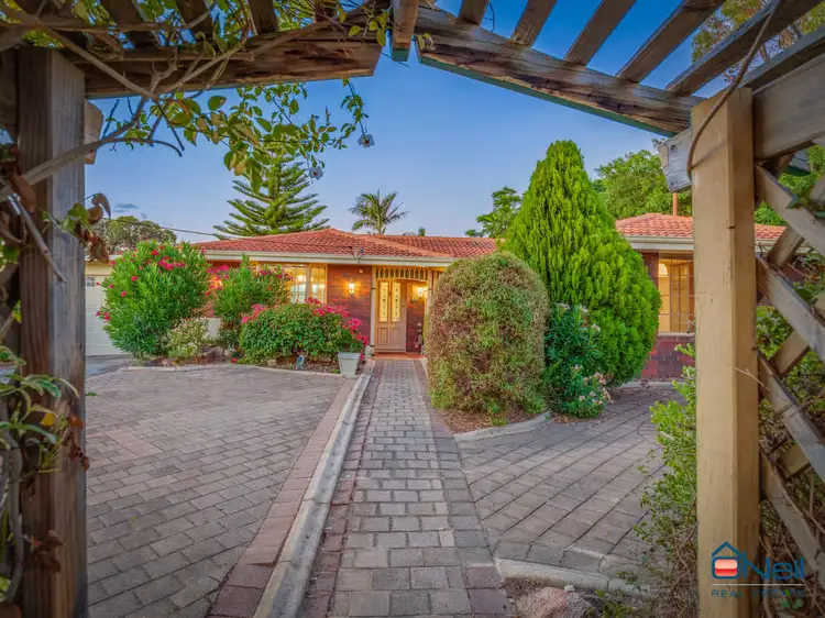 8 Griffiths Street, Kelmscott WA 6111