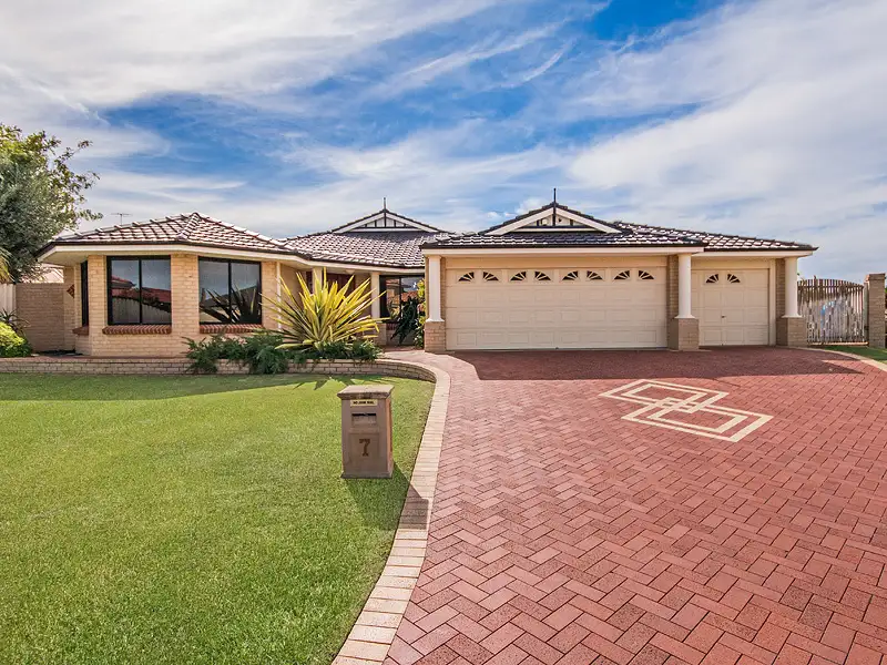 Main view of Homely house listing, 7 Rochefort Retreat, Port Kennedy WA 6172