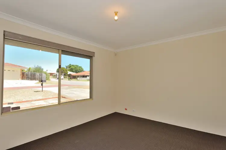 Seventh view of Homely house listing, 33 Bilya Gardens, Leda WA 6170