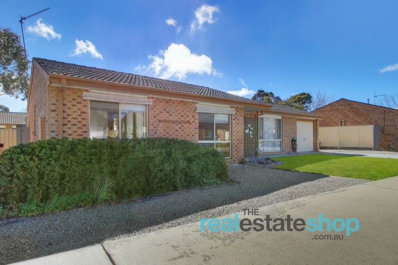 Second view of Homely townhouse listing, 10/27 Cromwell Circuit, Isabella Plains ACT 2905