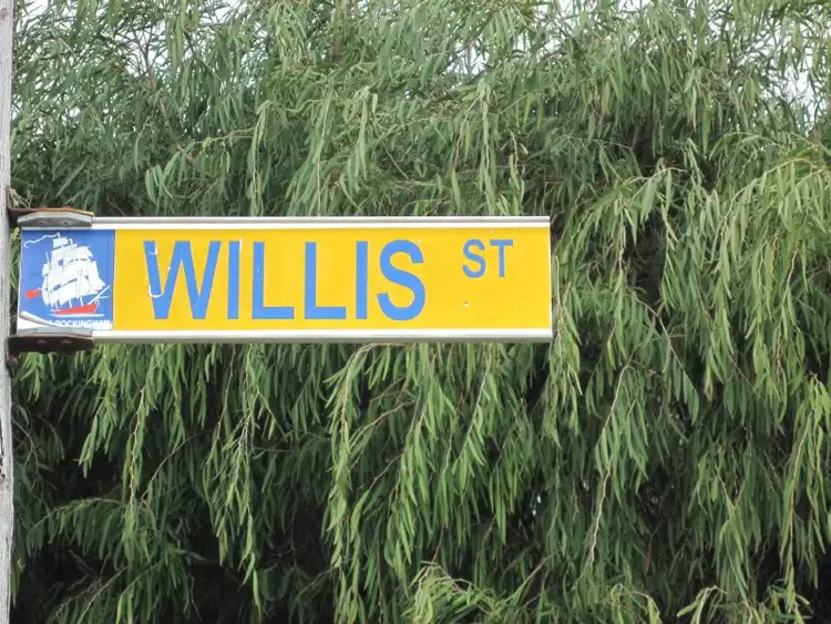 1 Willis Street, Warnbro WA 6169