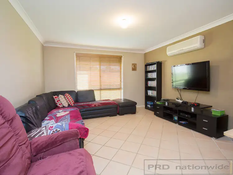 Second view of Homely house listing, 2 Appletree Av, Aberglasslyn NSW 2320