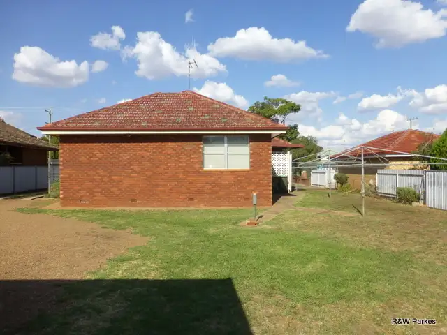 Sixth view of Homely house listing, 18 Armstrong Street, Parkes NSW 2870