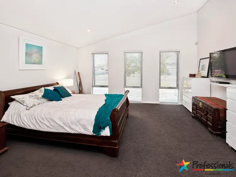 Seventh view of Homely house listing, 2 Beachgrove Place, Geographe WA 6280