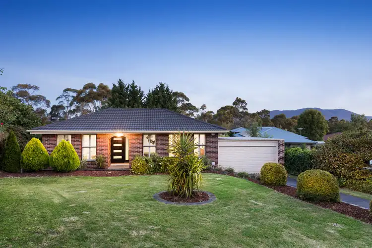 22 Autumn Grove, Mooroolbark VIC 3138