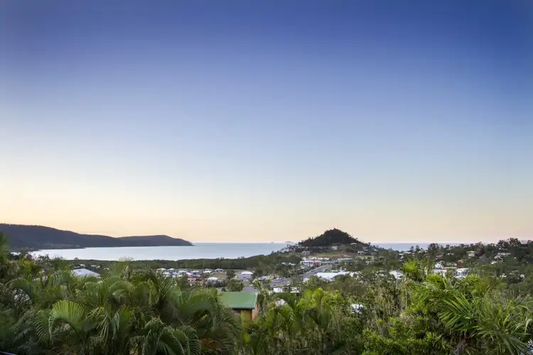 23 Country Road, Cannonvale QLD 4802